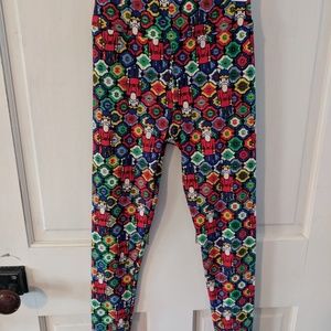 Lularoe tween Christmas leggings